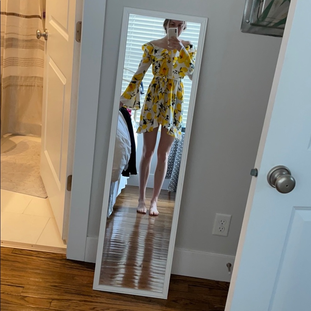 Yellow lemon dress